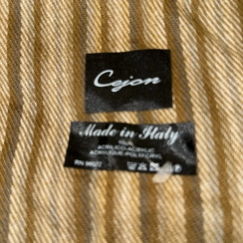 Italian mens striped scarf. Soft lux fabric. Brown/tan/grey. Size 11”by52”.NWOT